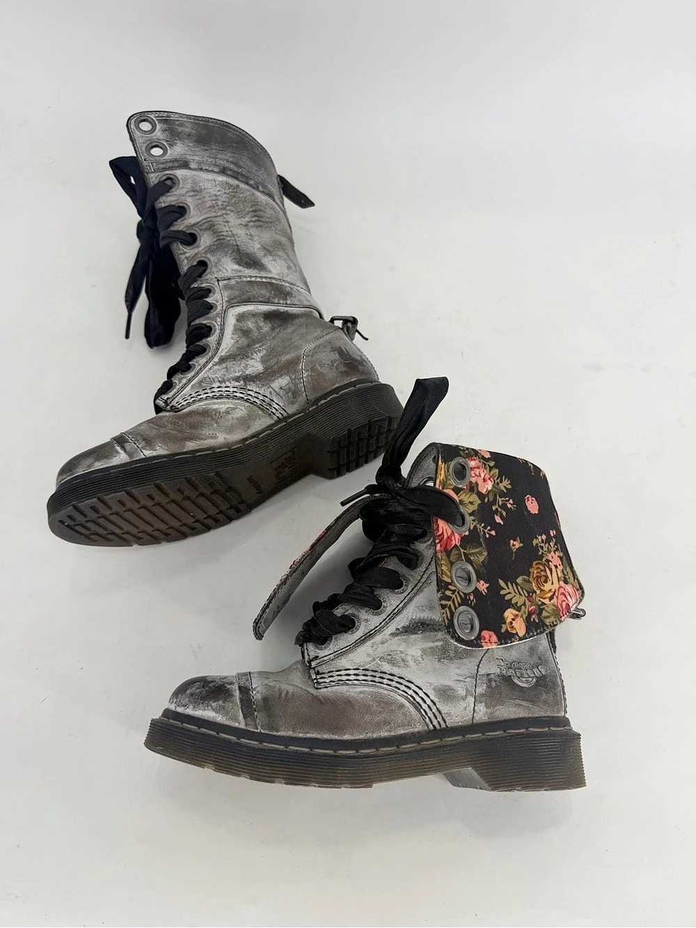 Dr. Martens Triumph 1914 Fold Over Combat Floral Lace-Up Boots US 5L